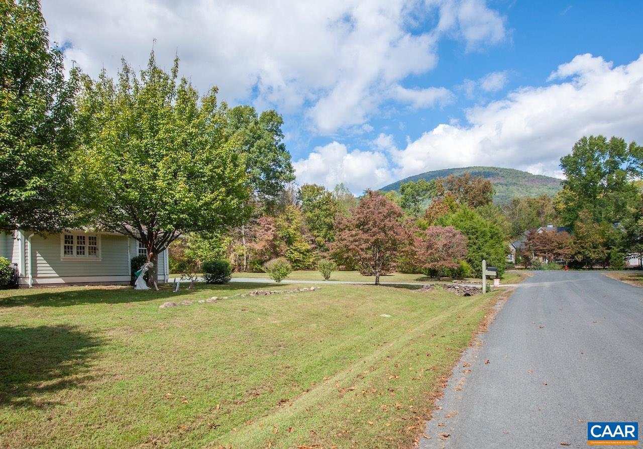 30 CEDAR MEADOW DR, NELLYSFORD, Virginia 22958, 3 Bedrooms Bedrooms, ,2 BathroomsBathrooms,Residential,For sale,30 CEDAR MEADOW DR,670021 MLS # 670021