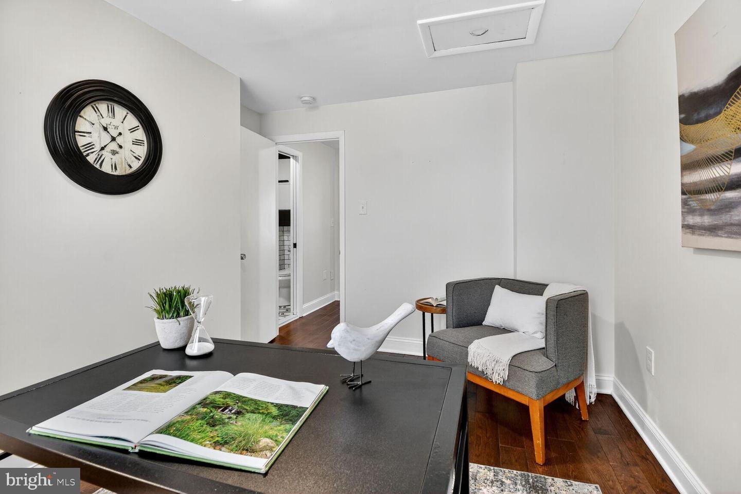 1027 6TH ST NE, WASHINGTON, District Of Columbia 20002, 4 Bedrooms Bedrooms, 6 Rooms Rooms,2 BathroomsBathrooms,Residential,For sale,1027 6TH ST NE,DCDC2227198 MLS # DCDC2227198