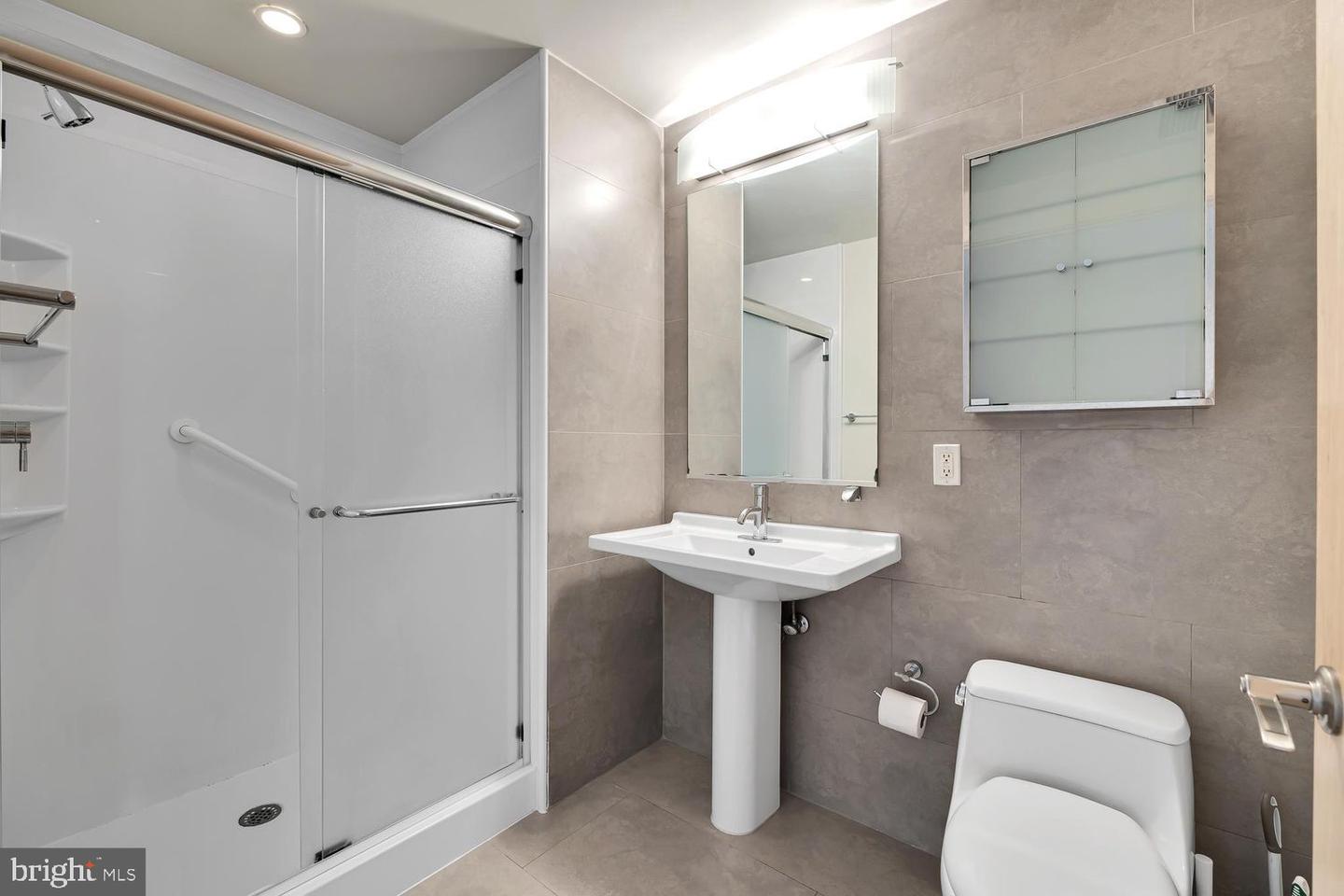 1133 14TH ST NW #903, WASHINGTON, District Of Columbia 20005, ,1 BathroomBathrooms,Residential,For sale,1133 14TH ST NW #903,DCDC2227318 MLS # DCDC2227318