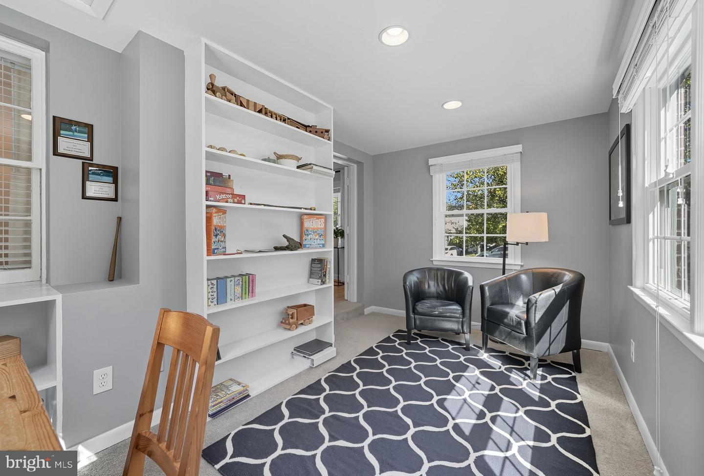 6316 26TH ST N, ARLINGTON, Virginia 22207, 3 Bedrooms Bedrooms, ,2 BathroomsBathrooms,Residential,For sale,6316 26TH ST N,VAAR2065010 MLS # VAAR2065010