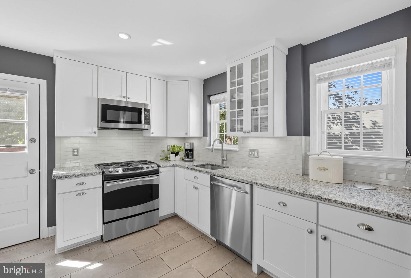 6316 26TH ST N, ARLINGTON, Virginia 22207, 3 Bedrooms Bedrooms, ,2 BathroomsBathrooms,Residential,For sale,6316 26TH ST N,VAAR2065010 MLS # VAAR2065010