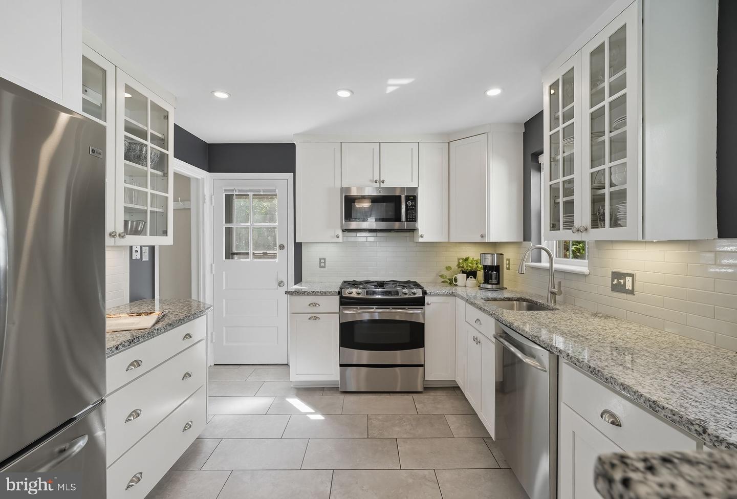 6316 26TH ST N, ARLINGTON, Virginia 22207, 3 Bedrooms Bedrooms, ,2 BathroomsBathrooms,Residential,For sale,6316 26TH ST N,VAAR2065010 MLS # VAAR2065010
