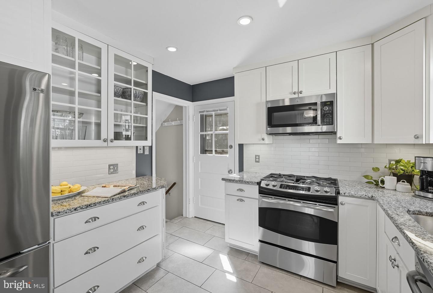 6316 26TH ST N, ARLINGTON, Virginia 22207, 3 Bedrooms Bedrooms, ,2 BathroomsBathrooms,Residential,For sale,6316 26TH ST N,VAAR2065010 MLS # VAAR2065010