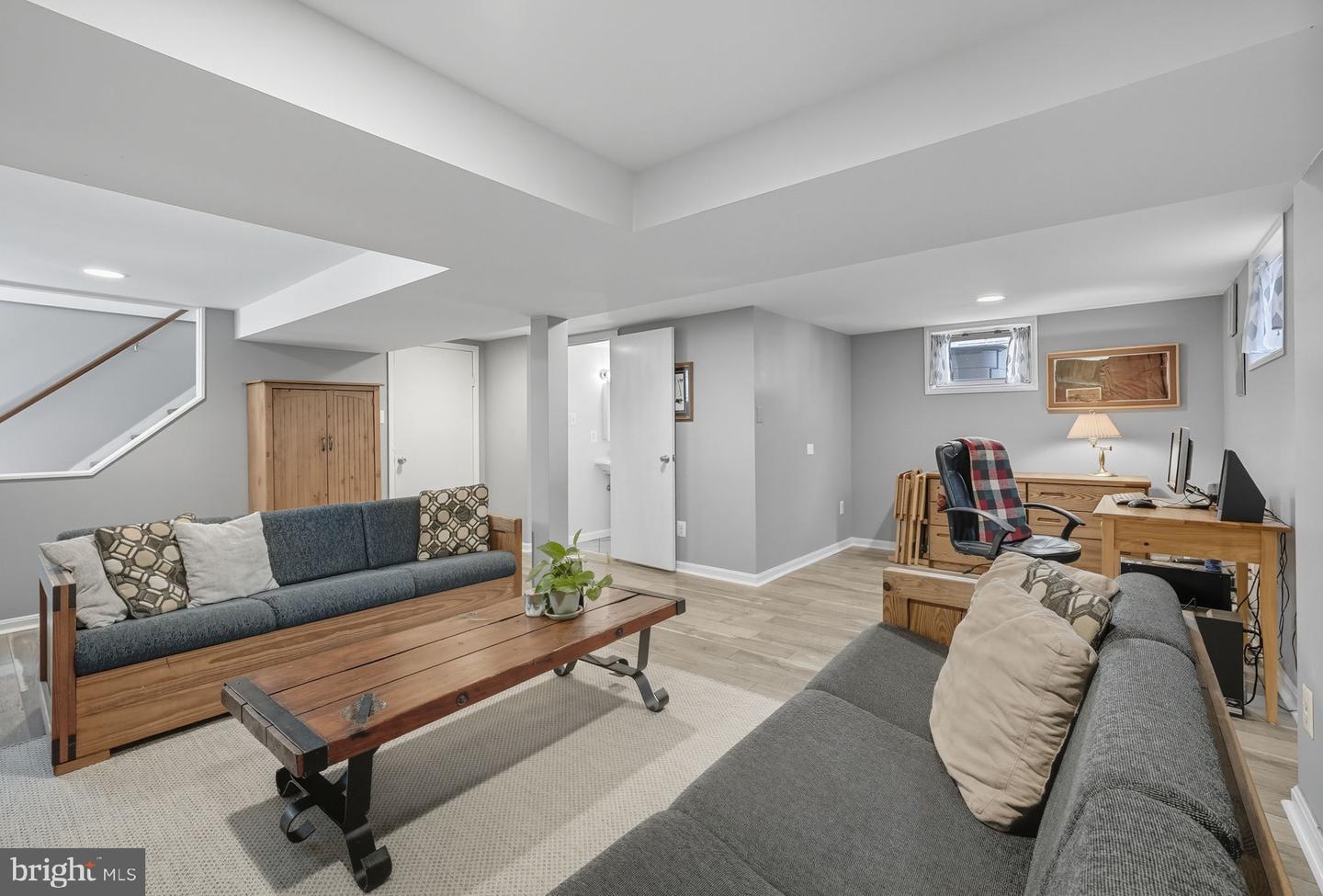 6316 26TH ST N, ARLINGTON, Virginia 22207, 3 Bedrooms Bedrooms, ,2 BathroomsBathrooms,Residential,For sale,6316 26TH ST N,VAAR2065010 MLS # VAAR2065010