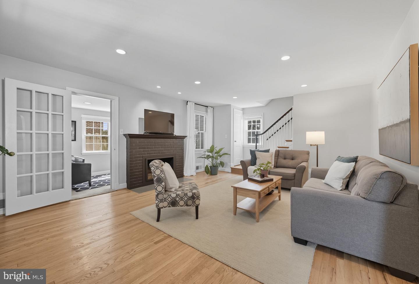 6316 26TH ST N, ARLINGTON, Virginia 22207, 3 Bedrooms Bedrooms, ,2 BathroomsBathrooms,Residential,For sale,6316 26TH ST N,VAAR2065010 MLS # VAAR2065010