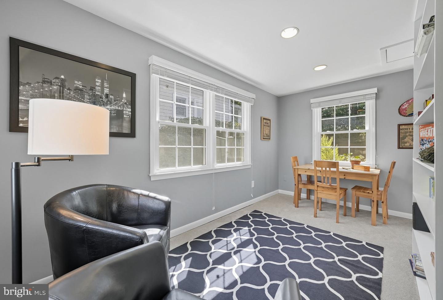 6316 26TH ST N, ARLINGTON, Virginia 22207, 3 Bedrooms Bedrooms, ,2 BathroomsBathrooms,Residential,For sale,6316 26TH ST N,VAAR2065010 MLS # VAAR2065010