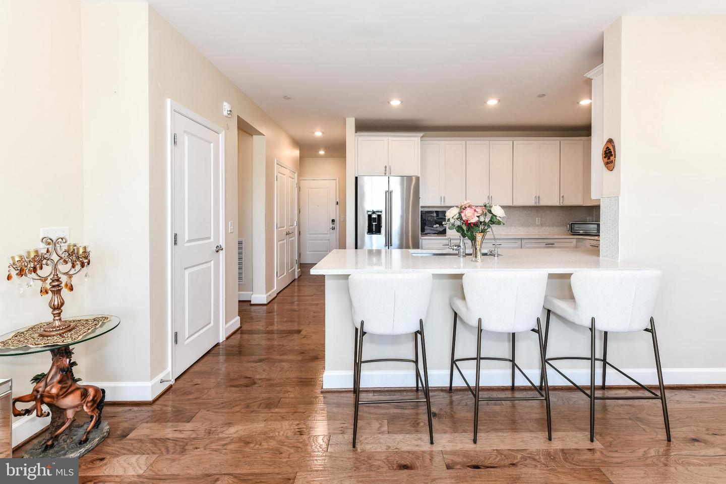 2960 VADEN DR #2-406, FAIRFAX, Virginia 22031, 2 Bedrooms Bedrooms, 4 Rooms Rooms,2 BathroomsBathrooms,Residential,For sale,2960 VADEN DR #2-406,VAFX2274800 MLS # VAFX2274800