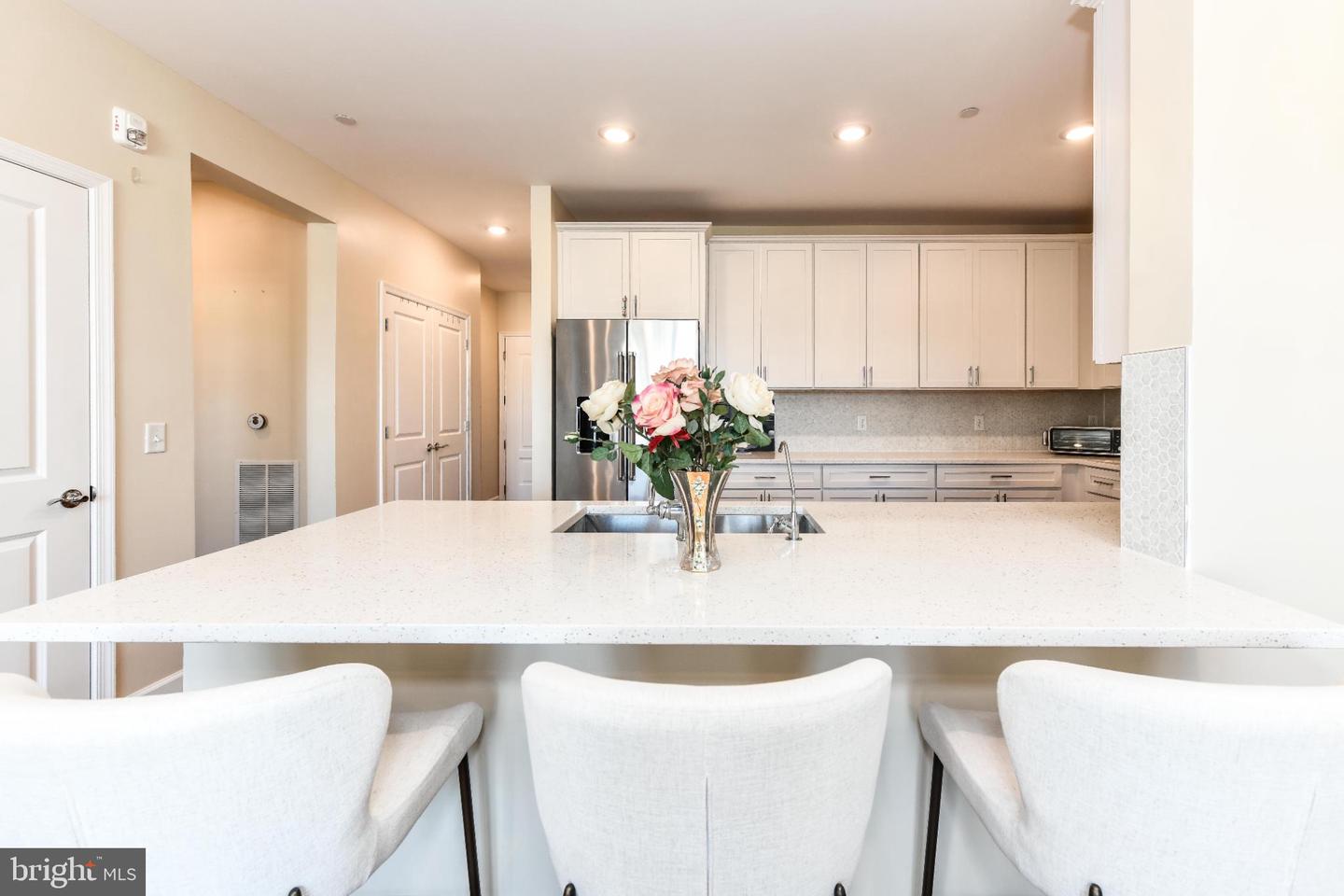 2960 VADEN DR #2-406, FAIRFAX, Virginia 22031, 2 Bedrooms Bedrooms, 4 Rooms Rooms,2 BathroomsBathrooms,Residential,For sale,2960 VADEN DR #2-406,VAFX2274800 MLS # VAFX2274800