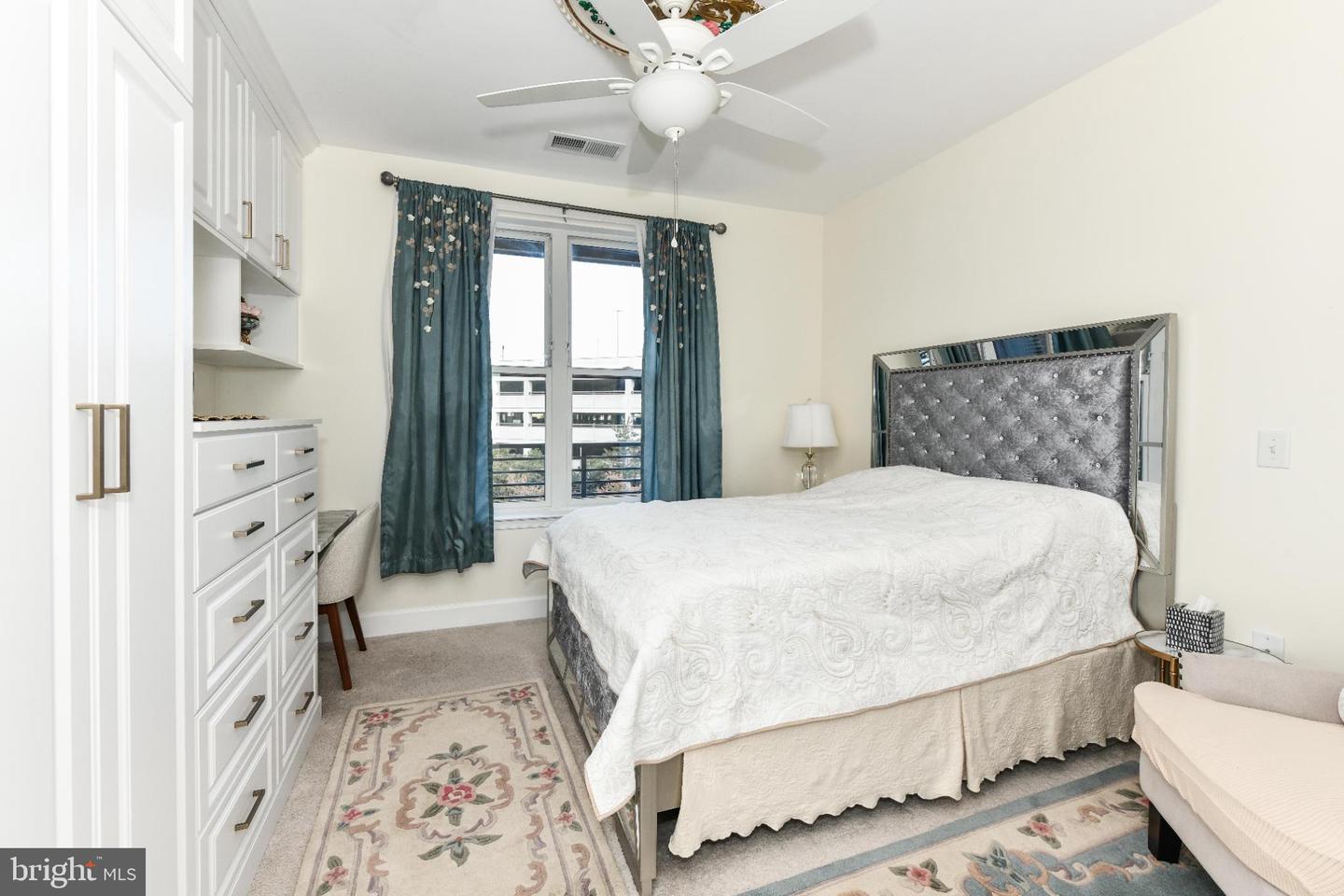 2960 VADEN DR #2-406, FAIRFAX, Virginia 22031, 2 Bedrooms Bedrooms, 4 Rooms Rooms,2 BathroomsBathrooms,Residential,For sale,2960 VADEN DR #2-406,VAFX2274800 MLS # VAFX2274800