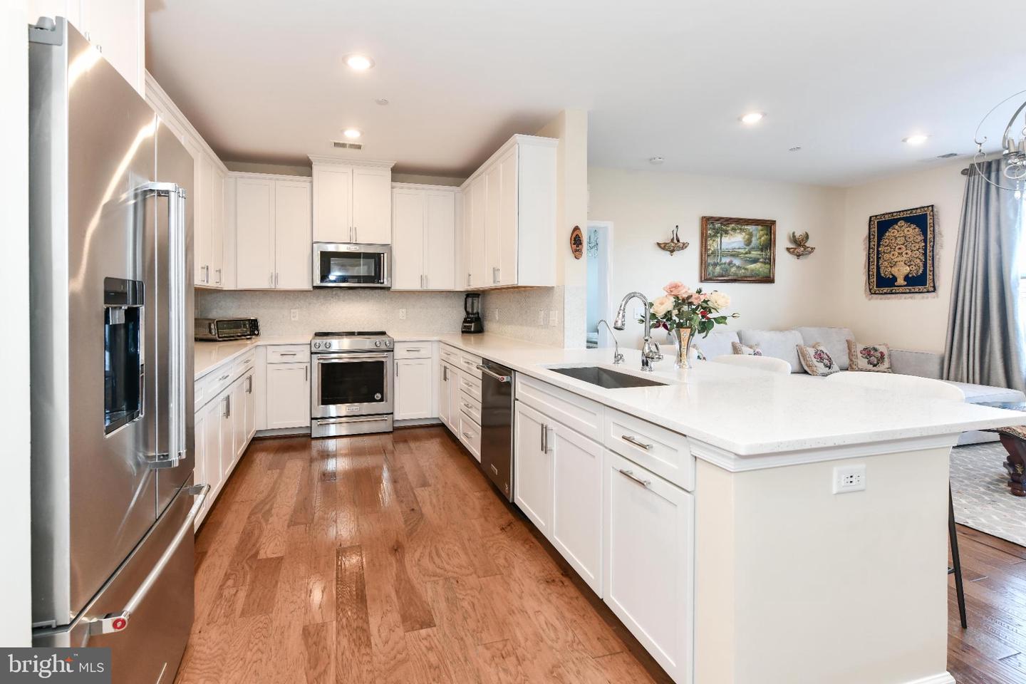 2960 VADEN DR #2-406, FAIRFAX, Virginia 22031, 2 Bedrooms Bedrooms, 4 Rooms Rooms,2 BathroomsBathrooms,Residential,For sale,2960 VADEN DR #2-406,VAFX2274800 MLS # VAFX2274800