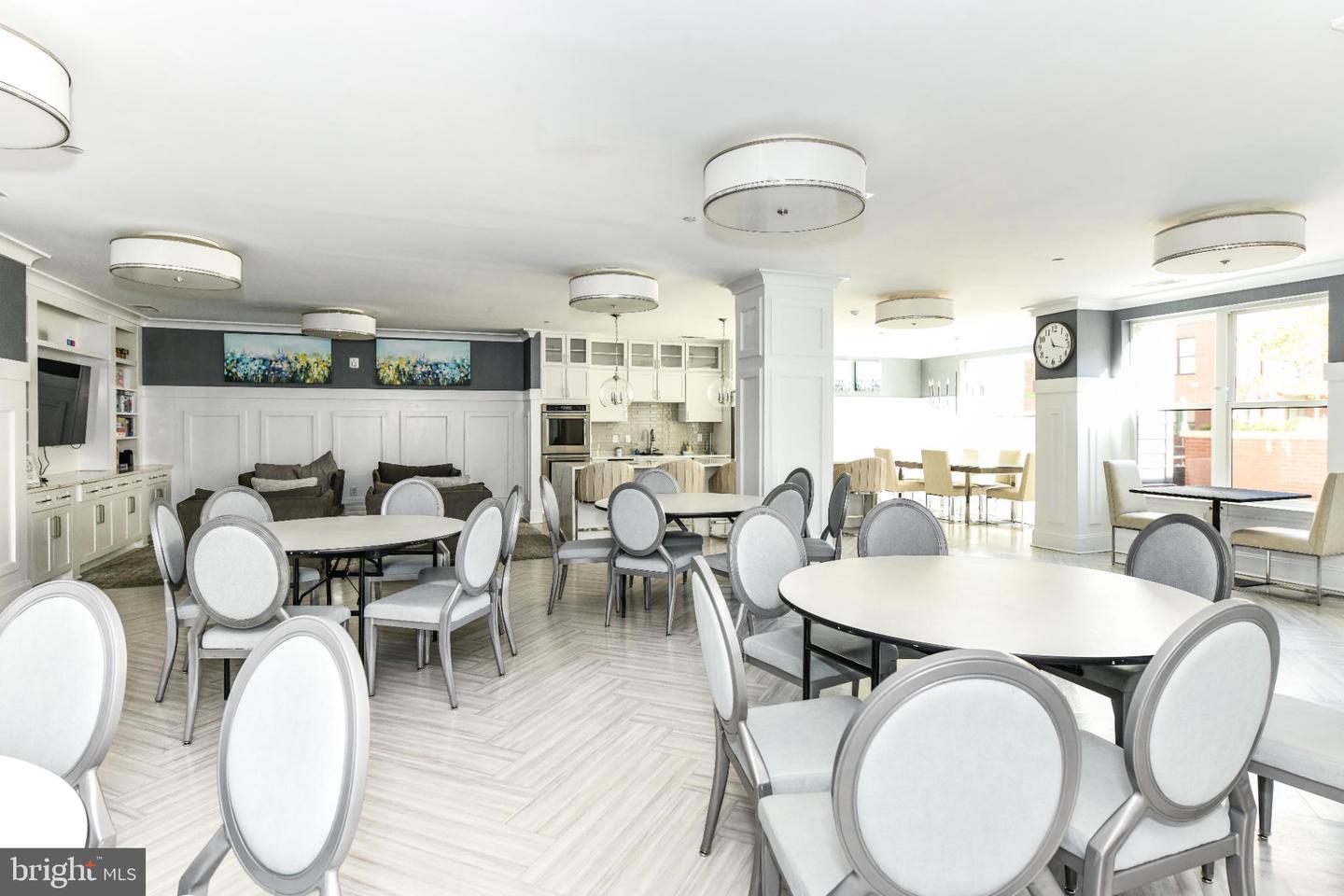2960 VADEN DR #2-406, FAIRFAX, Virginia 22031, 2 Bedrooms Bedrooms, 4 Rooms Rooms,2 BathroomsBathrooms,Residential,For sale,2960 VADEN DR #2-406,VAFX2274800 MLS # VAFX2274800