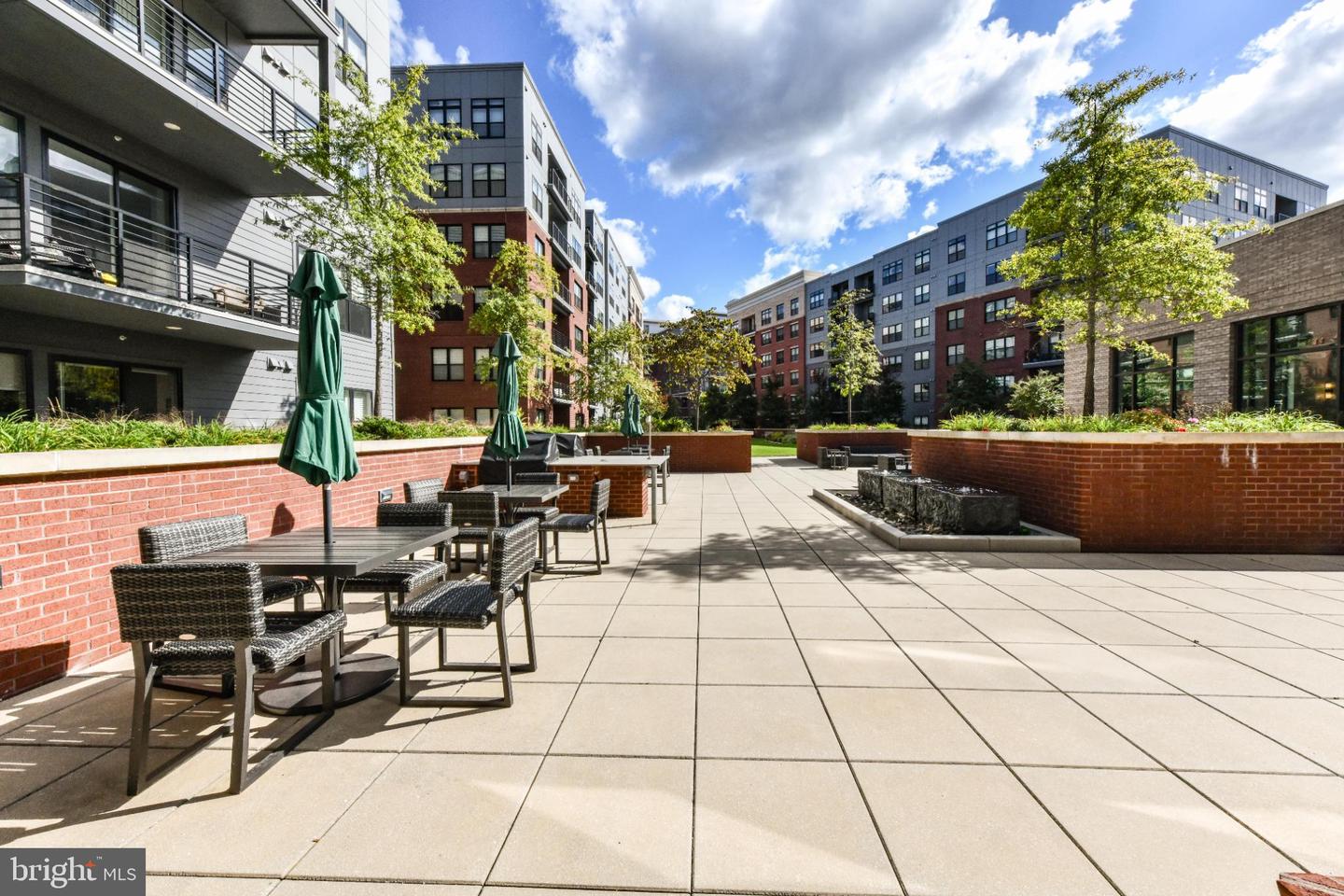 2960 VADEN DR #2-406, FAIRFAX, Virginia 22031, 2 Bedrooms Bedrooms, 4 Rooms Rooms,2 BathroomsBathrooms,Residential,For sale,2960 VADEN DR #2-406,VAFX2274800 MLS # VAFX2274800