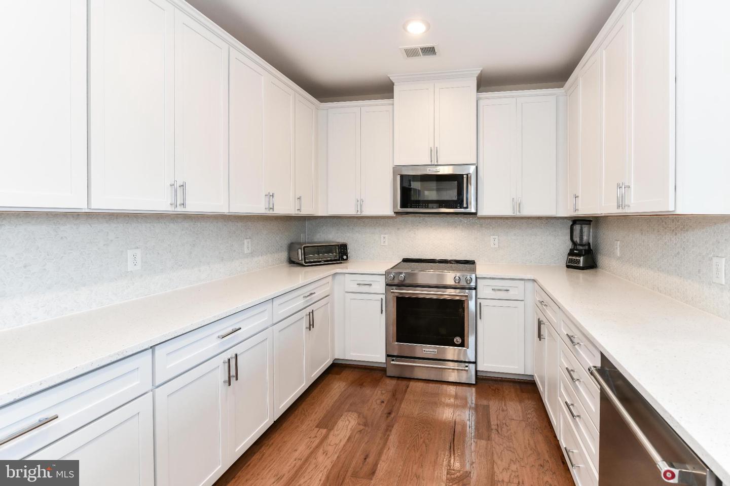 2960 VADEN DR #2-406, FAIRFAX, Virginia 22031, 2 Bedrooms Bedrooms, 4 Rooms Rooms,2 BathroomsBathrooms,Residential,For sale,2960 VADEN DR #2-406,VAFX2274800 MLS # VAFX2274800