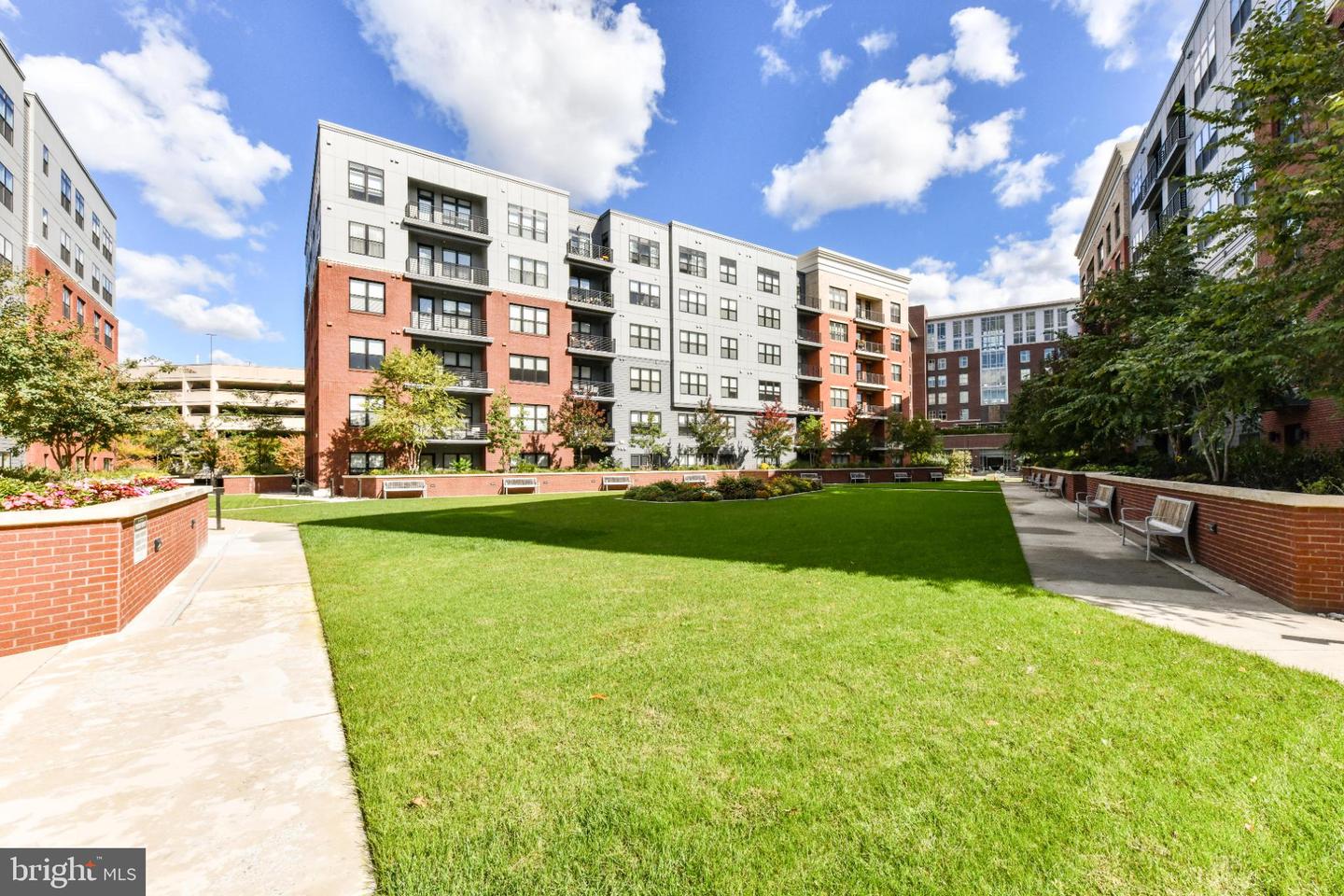 2960 VADEN DR #2-406, FAIRFAX, Virginia 22031, 2 Bedrooms Bedrooms, 4 Rooms Rooms,2 BathroomsBathrooms,Residential,For sale,2960 VADEN DR #2-406,VAFX2274800 MLS # VAFX2274800