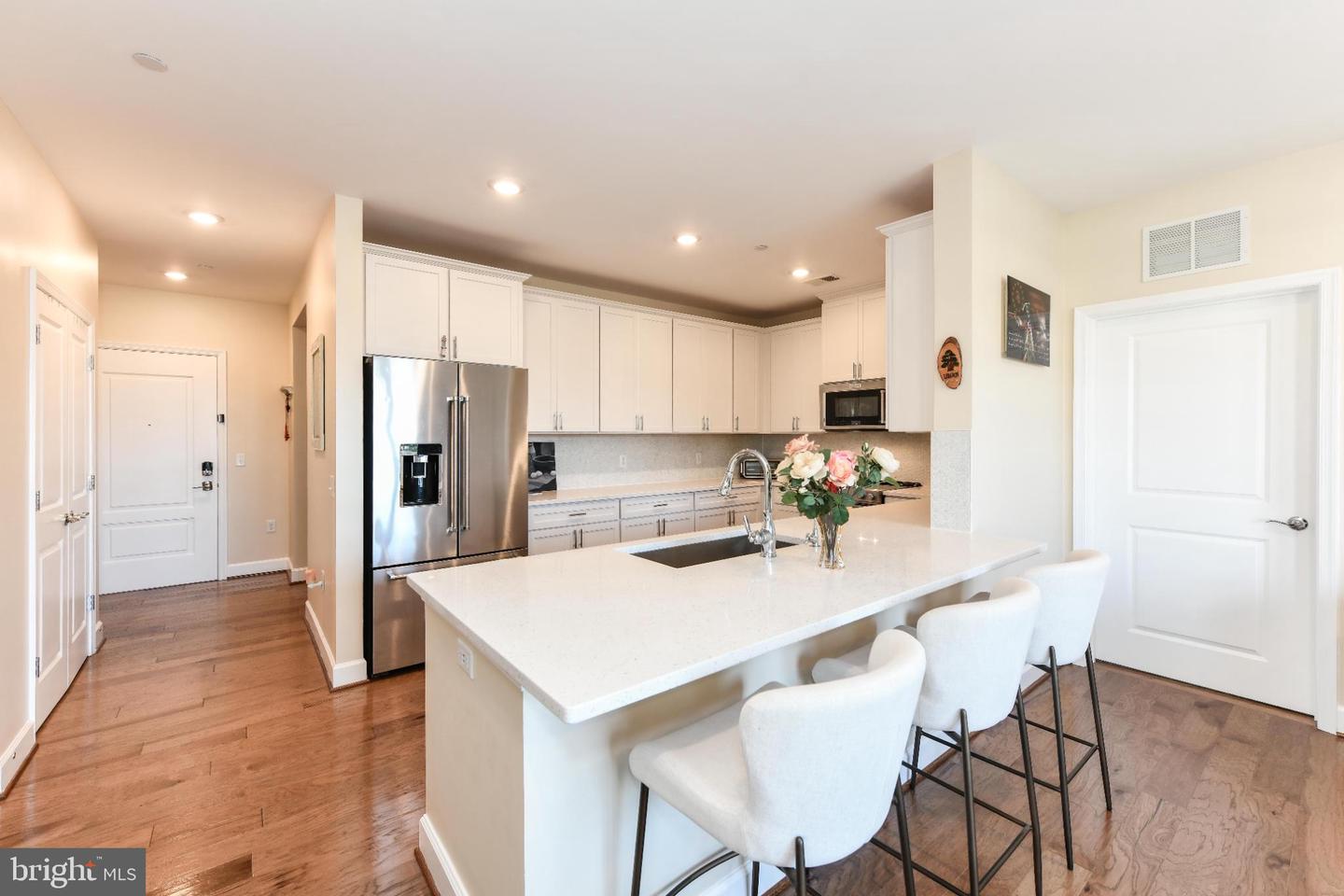 2960 VADEN DR #2-406, FAIRFAX, Virginia 22031, 2 Bedrooms Bedrooms, 4 Rooms Rooms,2 BathroomsBathrooms,Residential,For sale,2960 VADEN DR #2-406,VAFX2274800 MLS # VAFX2274800