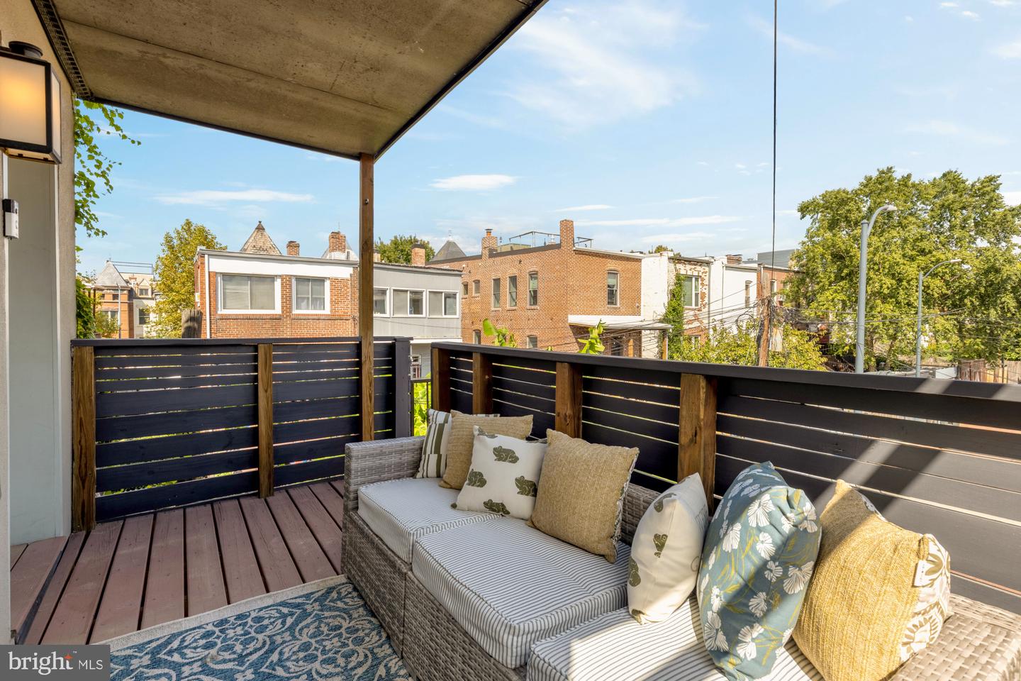 1735 1ST ST NW #2, WASHINGTON, District Of Columbia 20001, 3 Bedrooms Bedrooms, 6 Rooms Rooms,3 BathroomsBathrooms,Residential,For sale,1735 1ST ST NW #2,DCDC2227420 MLS # DCDC2227420