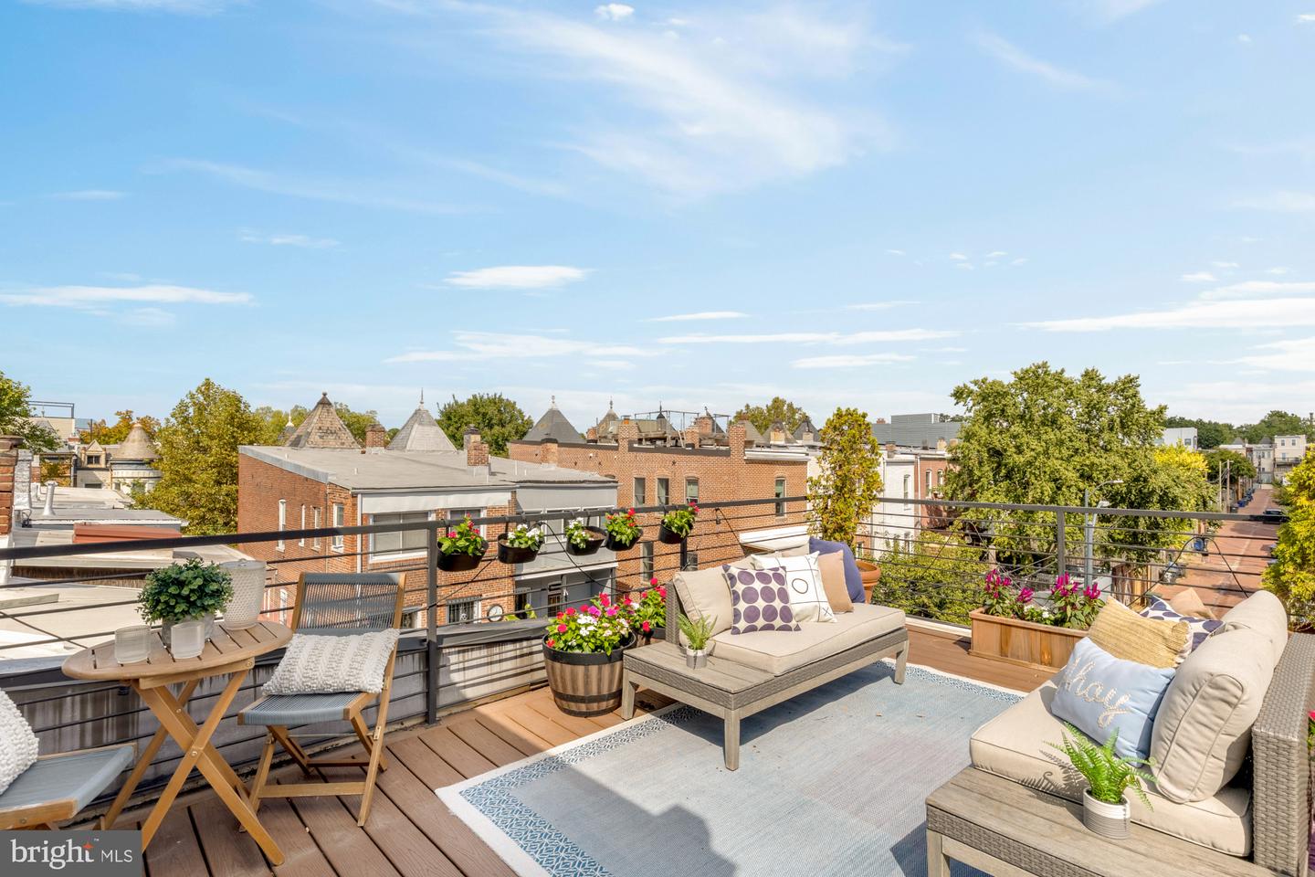1735 1ST ST NW #2, WASHINGTON, District Of Columbia 20001, 3 Bedrooms Bedrooms, 6 Rooms Rooms,3 BathroomsBathrooms,Residential,For sale,1735 1ST ST NW #2,DCDC2227420 MLS # DCDC2227420