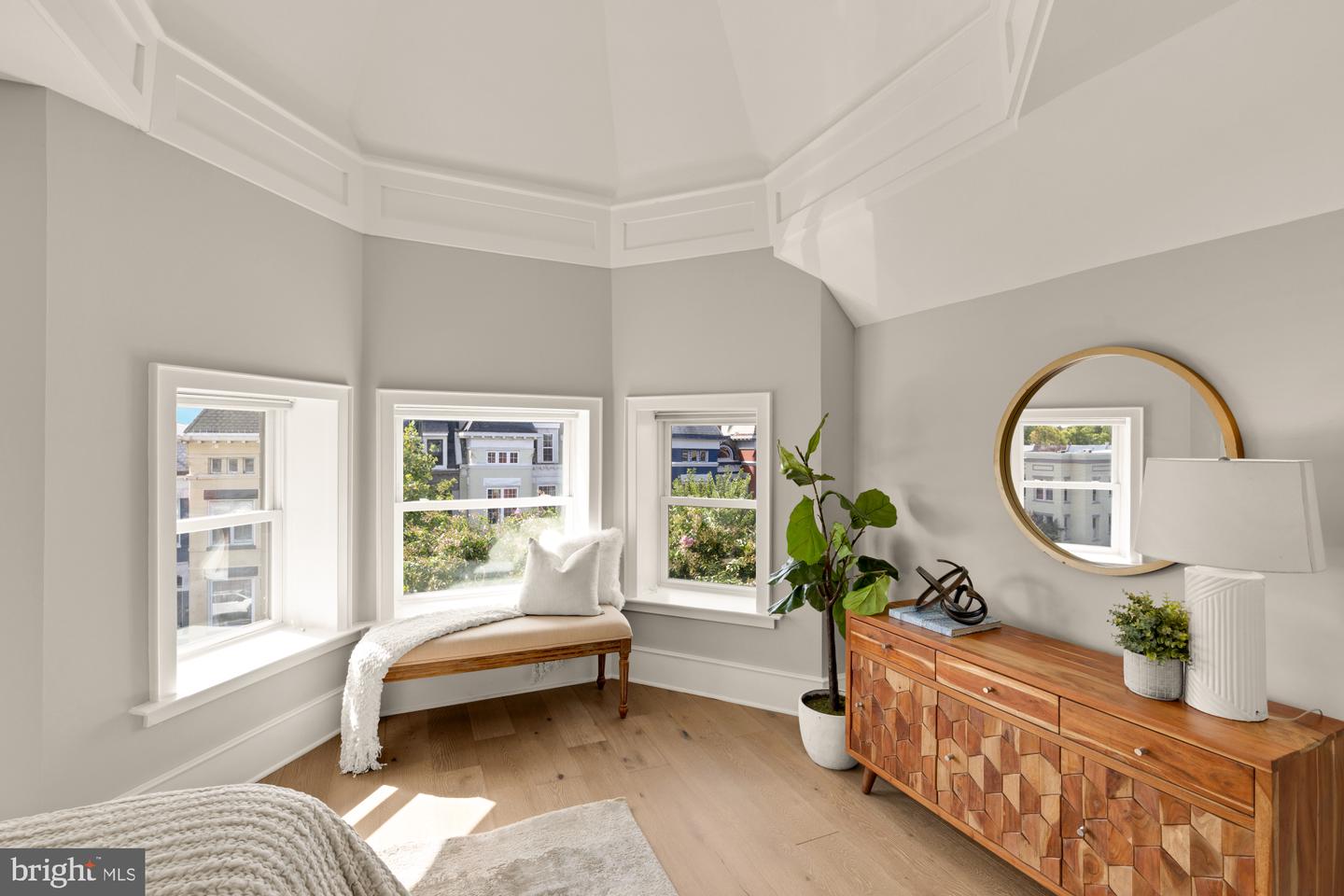 1735 1ST ST NW #2, WASHINGTON, District Of Columbia 20001, 3 Bedrooms Bedrooms, 6 Rooms Rooms,3 BathroomsBathrooms,Residential,For sale,1735 1ST ST NW #2,DCDC2227420 MLS # DCDC2227420