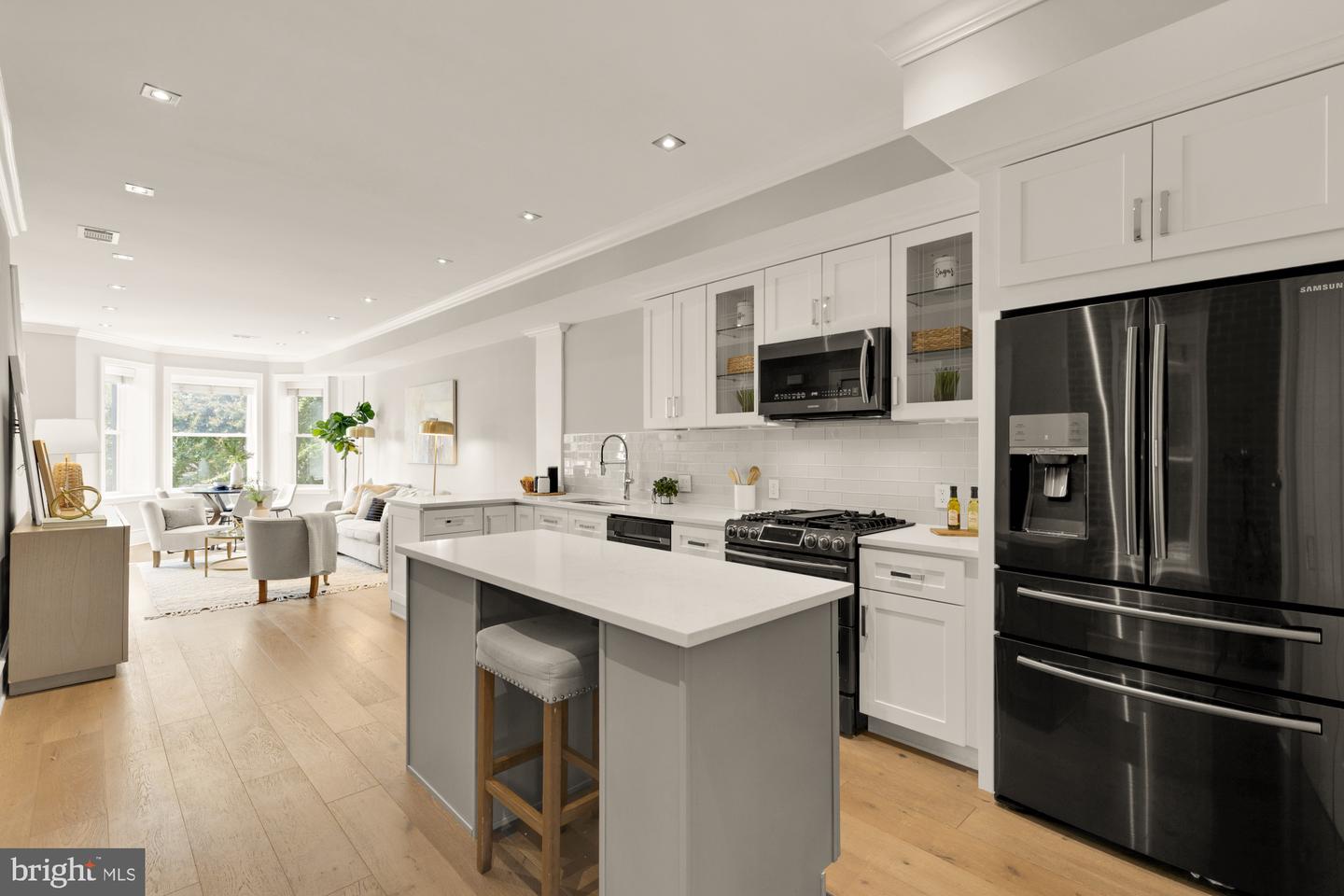 1735 1ST ST NW #2, WASHINGTON, District Of Columbia 20001, 3 Bedrooms Bedrooms, 6 Rooms Rooms,3 BathroomsBathrooms,Residential,For sale,1735 1ST ST NW #2,DCDC2227420 MLS # DCDC2227420