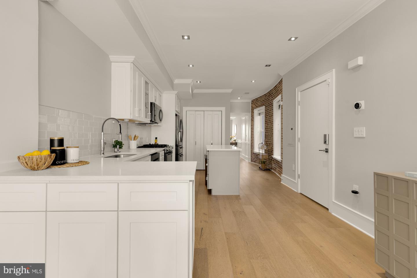 1735 1ST ST NW #2, WASHINGTON, District Of Columbia 20001, 3 Bedrooms Bedrooms, 6 Rooms Rooms,3 BathroomsBathrooms,Residential,For sale,1735 1ST ST NW #2,DCDC2227420 MLS # DCDC2227420