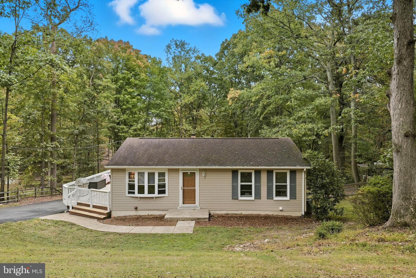 1403 MERCER RD, HAYMARKET, Virginia 20169, 3 Bedrooms Bedrooms, ,2 BathroomsBathrooms,Residential,For sale,1403 MERCER RD,VAPW2106148 MLS # VAPW2106148