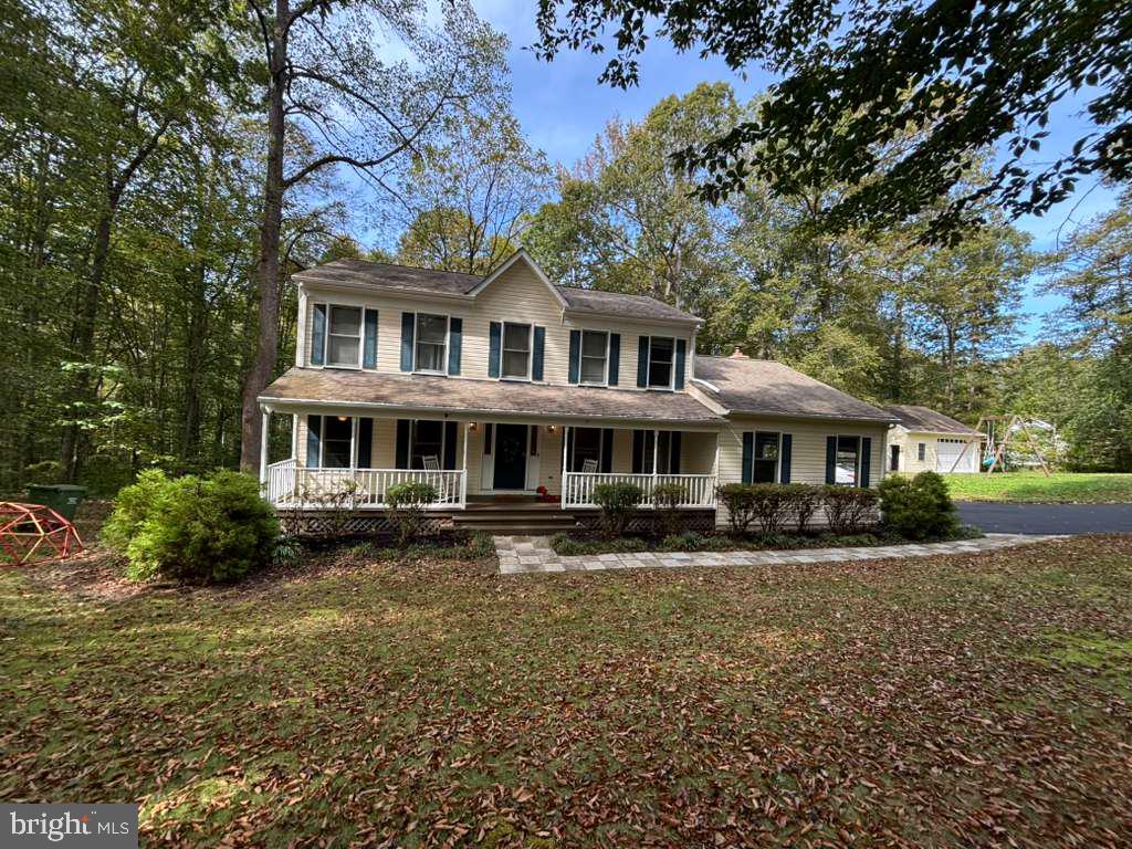 325 SANDY RIDGE RD, FREDERICKSBURG, Virginia 22405, 4 Bedrooms Bedrooms, 6 Rooms Rooms,3 BathroomsBathrooms,Residential,For sale,325 SANDY RIDGE RD,VAST2043558 MLS # VAST2043558