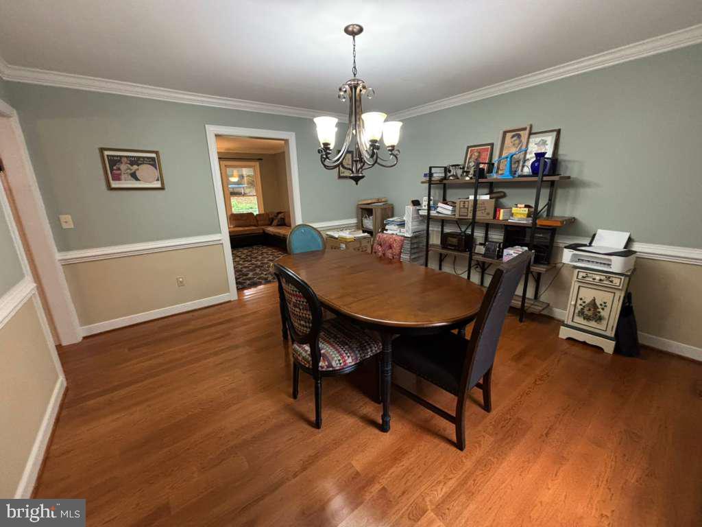 325 SANDY RIDGE RD, FREDERICKSBURG, Virginia 22405, 4 Bedrooms Bedrooms, 6 Rooms Rooms,3 BathroomsBathrooms,Residential,For sale,325 SANDY RIDGE RD,VAST2043558 MLS # VAST2043558