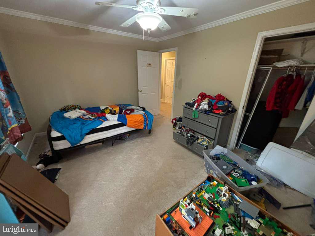 325 SANDY RIDGE RD, FREDERICKSBURG, Virginia 22405, 4 Bedrooms Bedrooms, 6 Rooms Rooms,3 BathroomsBathrooms,Residential,For sale,325 SANDY RIDGE RD,VAST2043558 MLS # VAST2043558