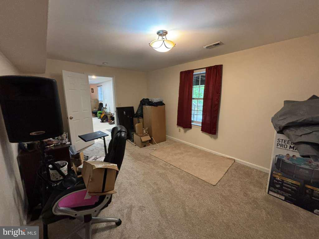 325 SANDY RIDGE RD, FREDERICKSBURG, Virginia 22405, 4 Bedrooms Bedrooms, 6 Rooms Rooms,3 BathroomsBathrooms,Residential,For sale,325 SANDY RIDGE RD,VAST2043558 MLS # VAST2043558