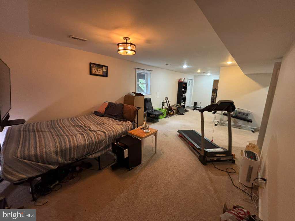 325 SANDY RIDGE RD, FREDERICKSBURG, Virginia 22405, 4 Bedrooms Bedrooms, 6 Rooms Rooms,3 BathroomsBathrooms,Residential,For sale,325 SANDY RIDGE RD,VAST2043558 MLS # VAST2043558