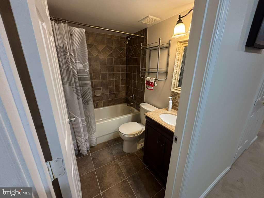325 SANDY RIDGE RD, FREDERICKSBURG, Virginia 22405, 4 Bedrooms Bedrooms, 6 Rooms Rooms,3 BathroomsBathrooms,Residential,For sale,325 SANDY RIDGE RD,VAST2043558 MLS # VAST2043558