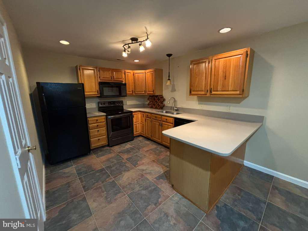 325 SANDY RIDGE RD, FREDERICKSBURG, Virginia 22405, 4 Bedrooms Bedrooms, 6 Rooms Rooms,3 BathroomsBathrooms,Residential,For sale,325 SANDY RIDGE RD,VAST2043558 MLS # VAST2043558