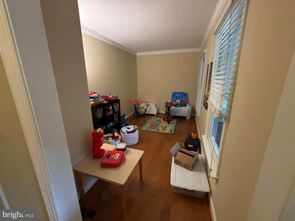 325 SANDY RIDGE RD, FREDERICKSBURG, Virginia 22405, 4 Bedrooms Bedrooms, 6 Rooms Rooms,3 BathroomsBathrooms,Residential,For sale,325 SANDY RIDGE RD,VAST2043558 MLS # VAST2043558