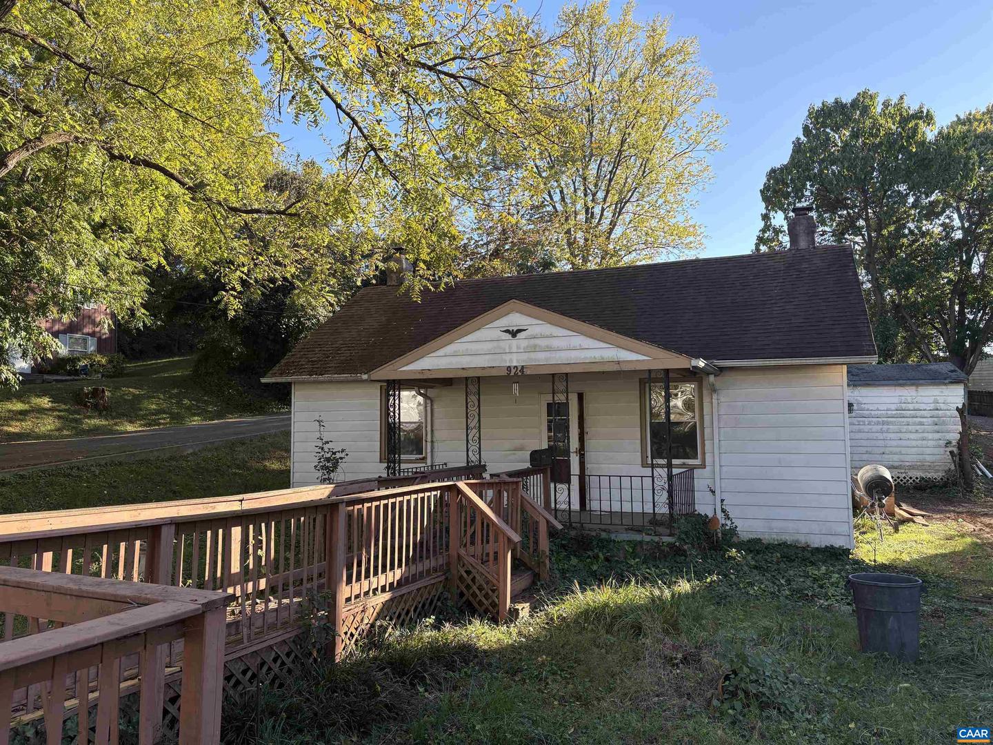 924 BOLLING AVE, CHARLOTTESVILLE, Virginia 22902, 2 Bedrooms Bedrooms, ,1 BathroomBathrooms,Residential,For sale,924 BOLLING AVE,670090 MLS # 670090