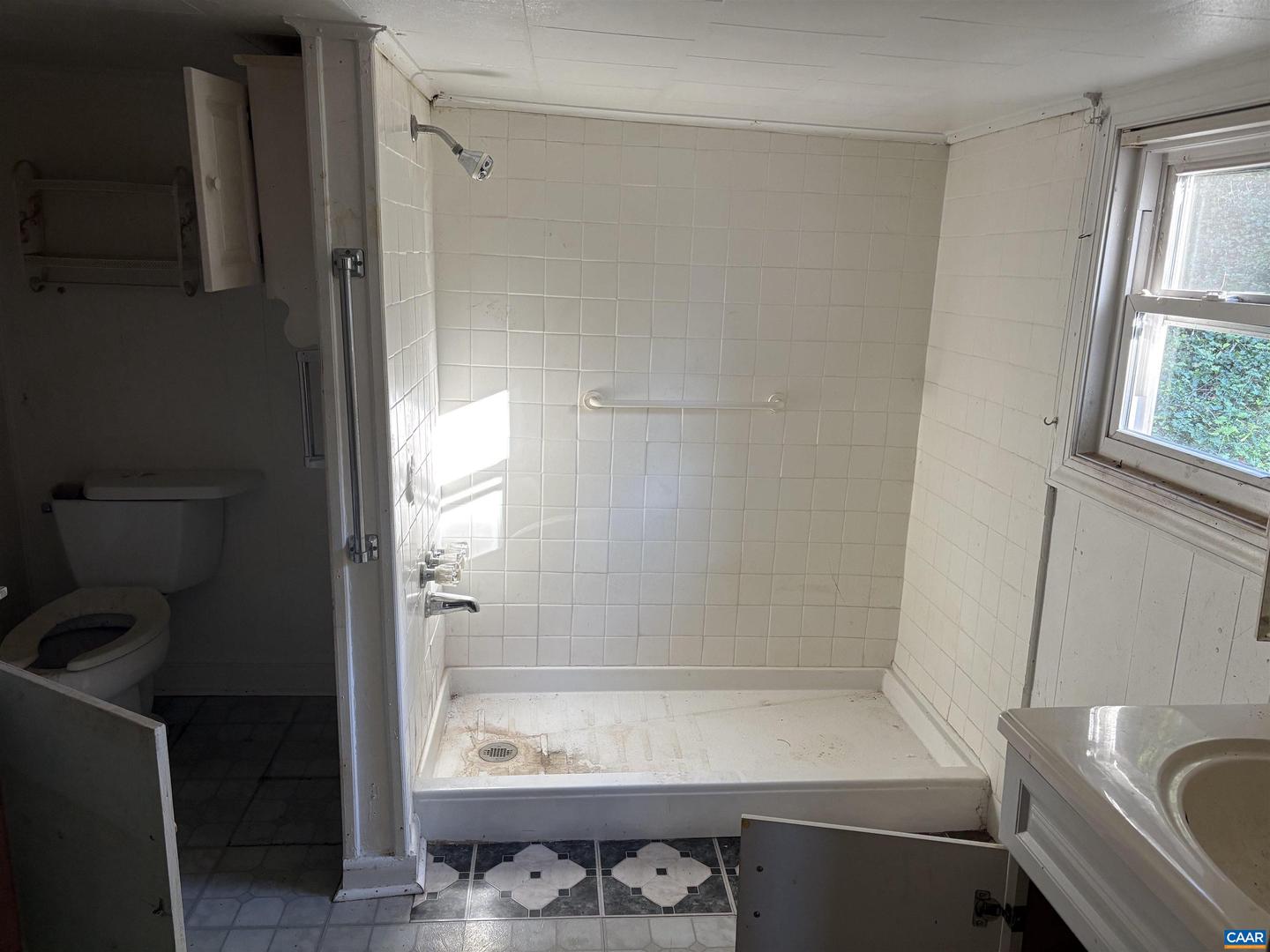 924 BOLLING AVE, CHARLOTTESVILLE, Virginia 22902, 2 Bedrooms Bedrooms, ,1 BathroomBathrooms,Residential,For sale,924 BOLLING AVE,670090 MLS # 670090
