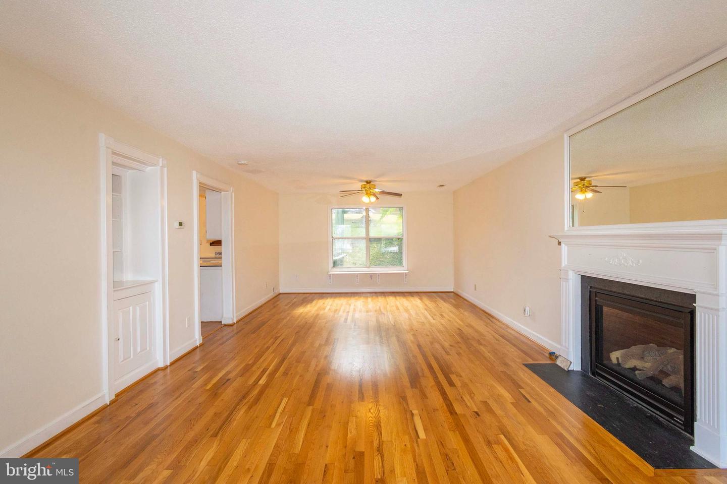 656 ROCKY KNOLL ARCH, CULPEPER, Virginia 22701, 4 Bedrooms Bedrooms, ,2 BathroomsBathrooms,Residential,For sale,656 ROCKY KNOLL ARCH,VACU2011814 MLS # VACU2011814