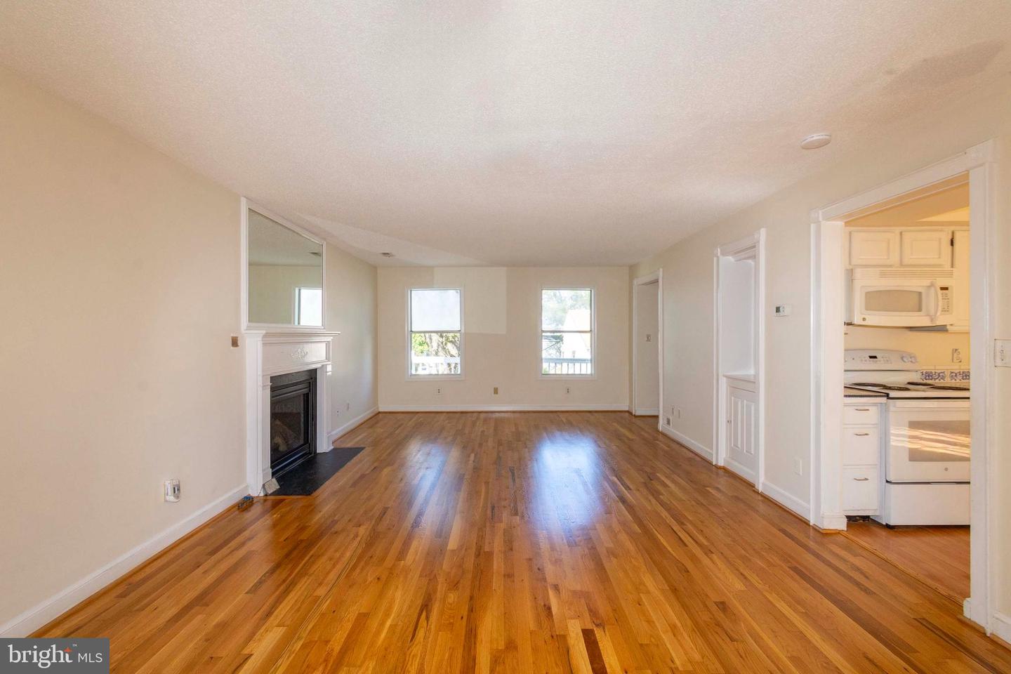 656 ROCKY KNOLL ARCH, CULPEPER, Virginia 22701, 4 Bedrooms Bedrooms, ,2 BathroomsBathrooms,Residential,For sale,656 ROCKY KNOLL ARCH,VACU2011814 MLS # VACU2011814