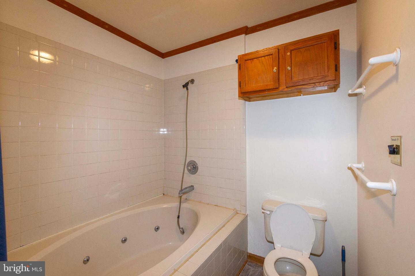656 ROCKY KNOLL ARCH, CULPEPER, Virginia 22701, 4 Bedrooms Bedrooms, ,2 BathroomsBathrooms,Residential,For sale,656 ROCKY KNOLL ARCH,VACU2011814 MLS # VACU2011814