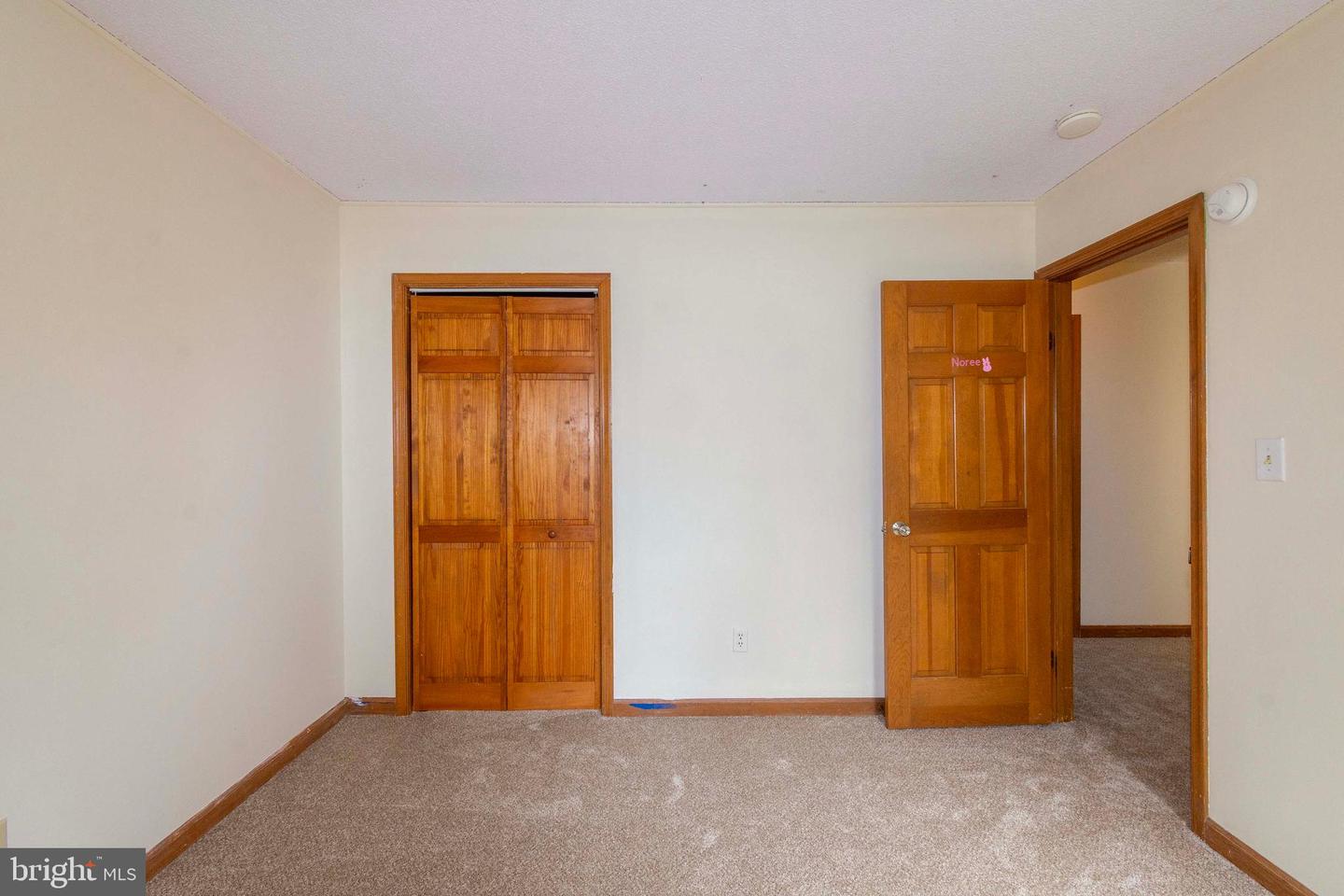 656 ROCKY KNOLL ARCH, CULPEPER, Virginia 22701, 4 Bedrooms Bedrooms, ,2 BathroomsBathrooms,Residential,For sale,656 ROCKY KNOLL ARCH,VACU2011814 MLS # VACU2011814