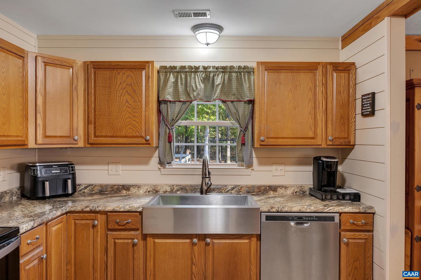 1211 TISDALE RD, LOUISA, Virginia 23093, 3 Bedrooms Bedrooms, ,3 BathroomsBathrooms,Residential,For sale,1211 TISDALE RD,670092 MLS # 670092