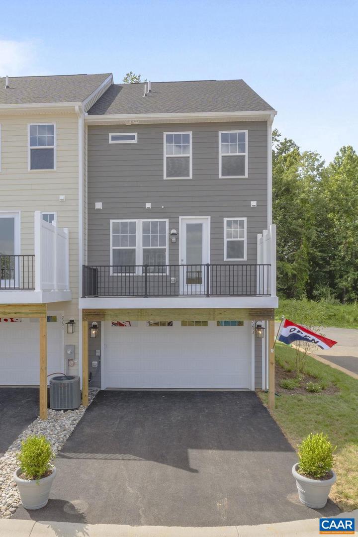2209 WOODBURN RD, CHARLOTTESVILLE, Virginia 22901, 3 Bedrooms Bedrooms, ,2 BathroomsBathrooms,Residential,For sale,2209 WOODBURN RD,670093 MLS # 670093