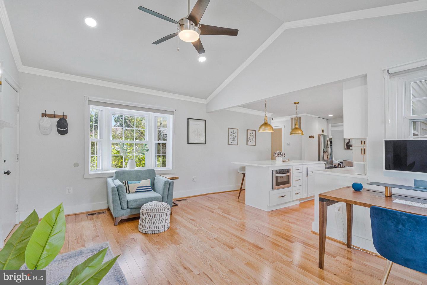11 COLOMA CT, STERLING, Virginia 20164, 4 Bedrooms Bedrooms, ,3 BathroomsBathrooms,Residential,For sale,11 COLOMA CT,VALO2109082 MLS # VALO2109082