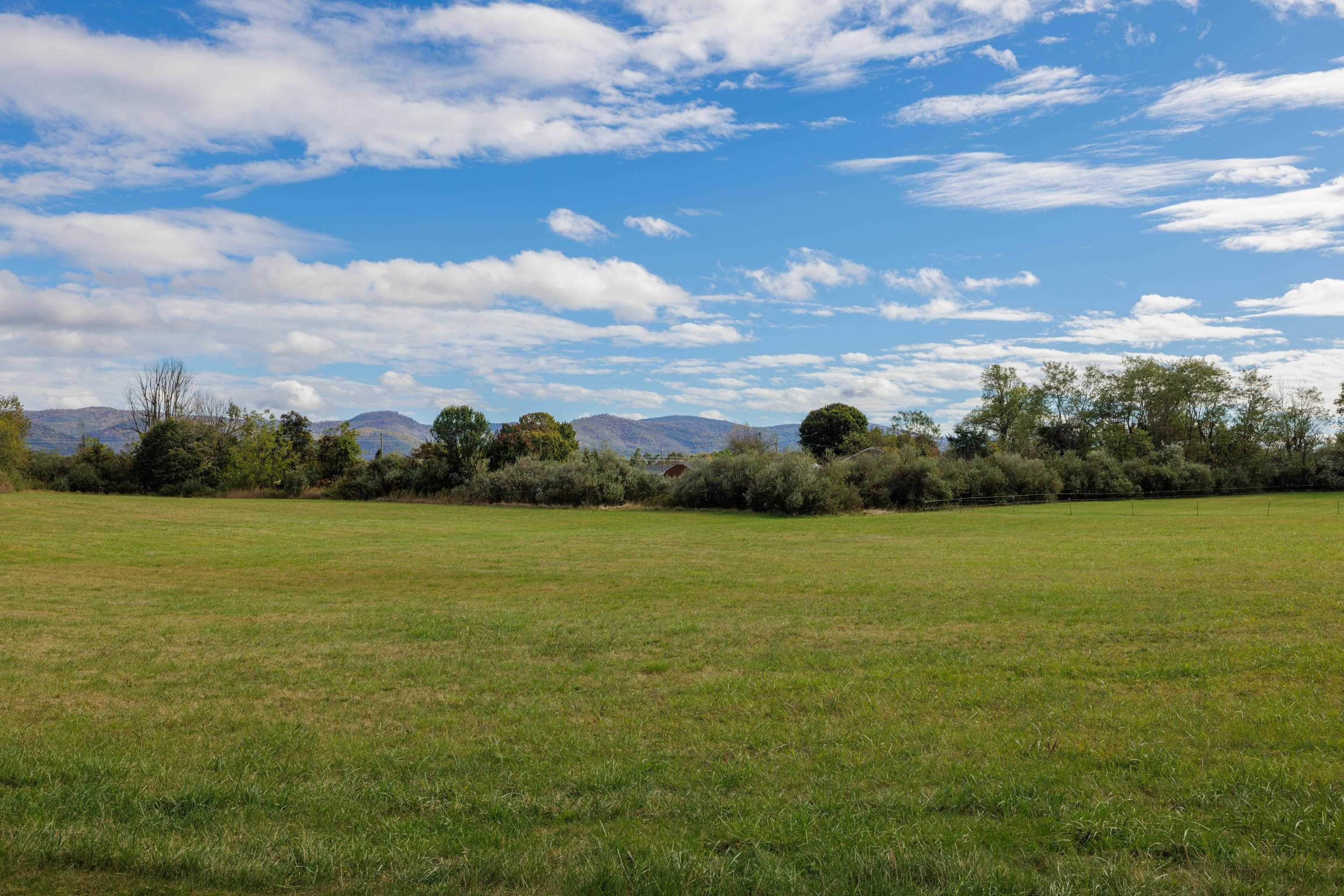 TBD SUNNYSIDE DR, GREENVILLE, Virginia 24440, ,Land,TBD SUNNYSIDE DR,670112 MLS # 670112