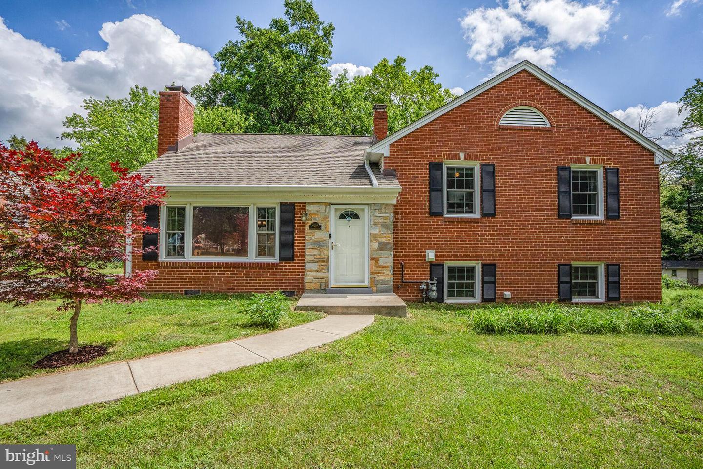 7039 CALAMO ST, SPRINGFIELD, Virginia 22150, 4 Bedrooms Bedrooms, ,2 BathroomsBathrooms,Residential,For sale,7039 CALAMO ST,VAFX2239406 MLS # VAFX2239406