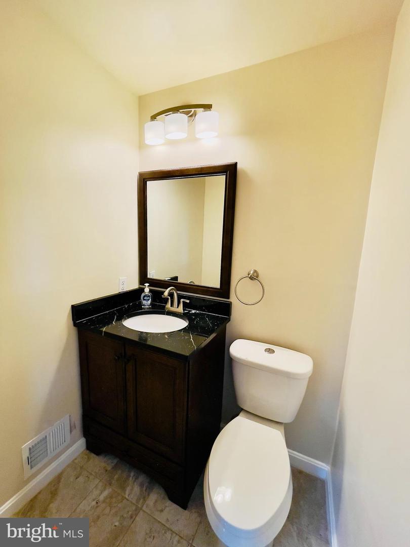 7039 CALAMO ST, SPRINGFIELD, Virginia 22150, 4 Bedrooms Bedrooms, ,2 BathroomsBathrooms,Residential,For sale,7039 CALAMO ST,VAFX2239406 MLS # VAFX2239406
