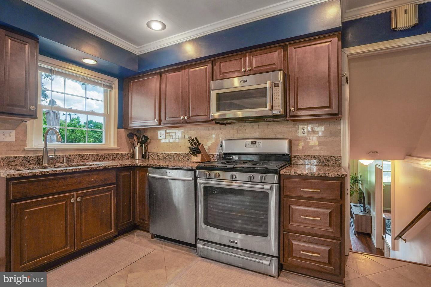 7039 CALAMO ST, SPRINGFIELD, Virginia 22150, 4 Bedrooms Bedrooms, ,2 BathroomsBathrooms,Residential,For sale,7039 CALAMO ST,VAFX2239406 MLS # VAFX2239406