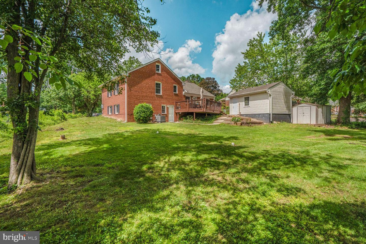 7039 CALAMO ST, SPRINGFIELD, Virginia 22150, 4 Bedrooms Bedrooms, ,2 BathroomsBathrooms,Residential,For sale,7039 CALAMO ST,VAFX2239406 MLS # VAFX2239406