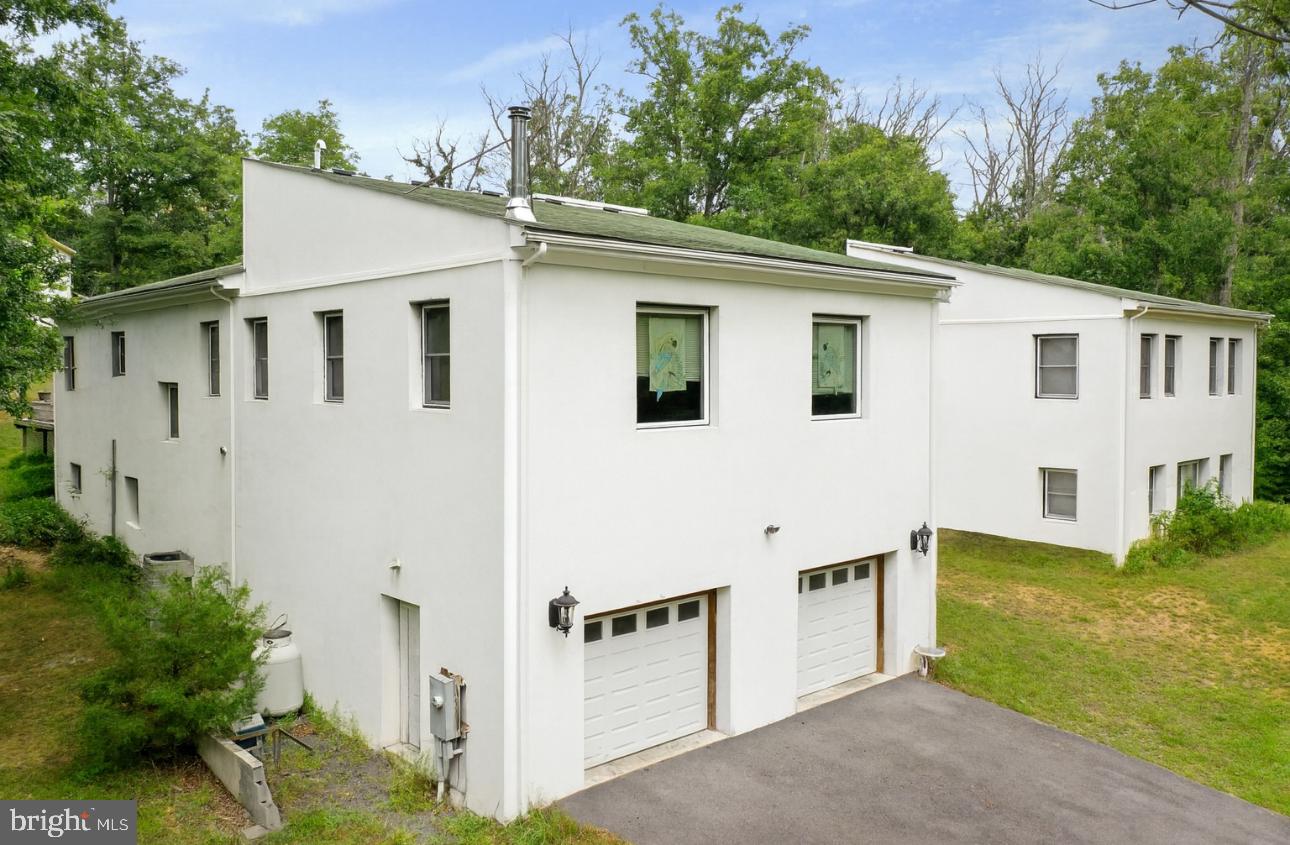 525 ROLLING ROCK RD, STAR TANNERY, Virginia 22654, 4 Bedrooms Bedrooms, ,5 BathroomsBathrooms,Residential,For sale,525 ROLLING ROCK RD,VASH2011418 MLS # VASH2011418