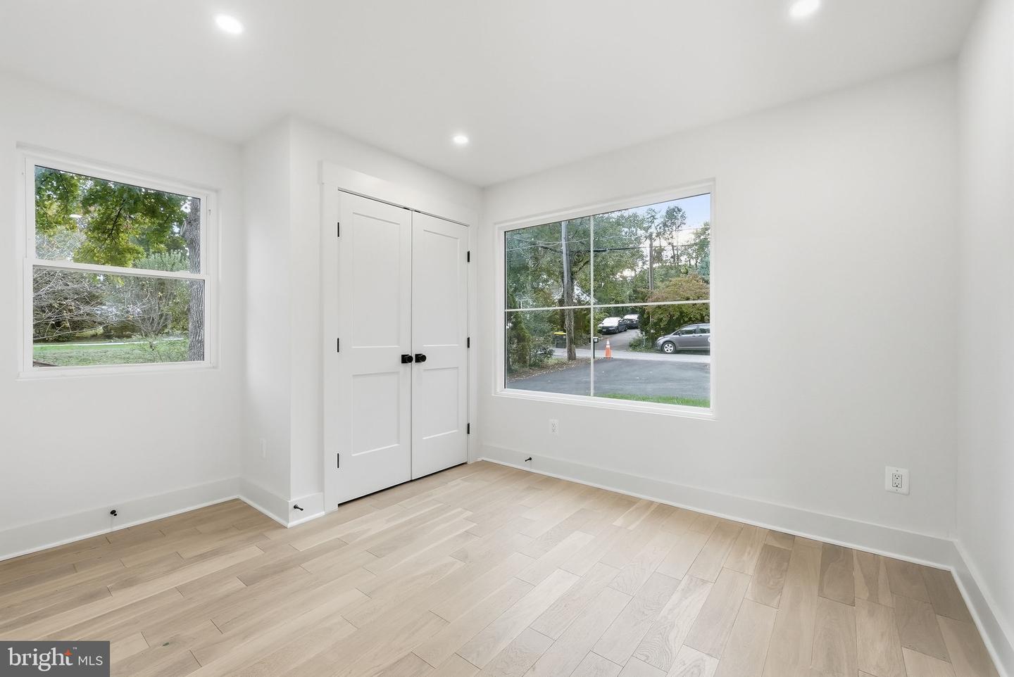 2919 FAIRHILL RD, FAIRFAX, Virginia 22031, 6 Bedrooms Bedrooms, ,4 BathroomsBathrooms,Residential,For sale,2919 FAIRHILL RD,VAFX2224458 MLS # VAFX2224458