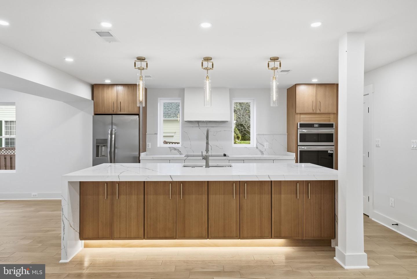 2919 FAIRHILL RD, FAIRFAX, Virginia 22031, 6 Bedrooms Bedrooms, ,4 BathroomsBathrooms,Residential,For sale,2919 FAIRHILL RD,VAFX2224458 MLS # VAFX2224458